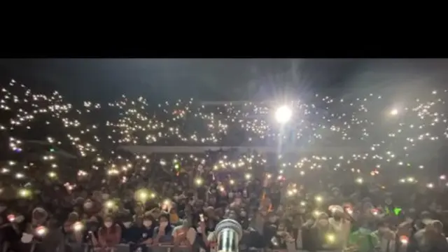 Ari Lasso saat manggung di salah satu konser bertema Allo Bank Festival pada Sabtu (21/5/2022) malam. (Instagram @ari_lasso)