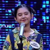 Bawakan lagu hits Christina Perri, Ziva rebut hati jutaan penonton Indonesian Idol 2020.  (Dok Indonesian Idol)