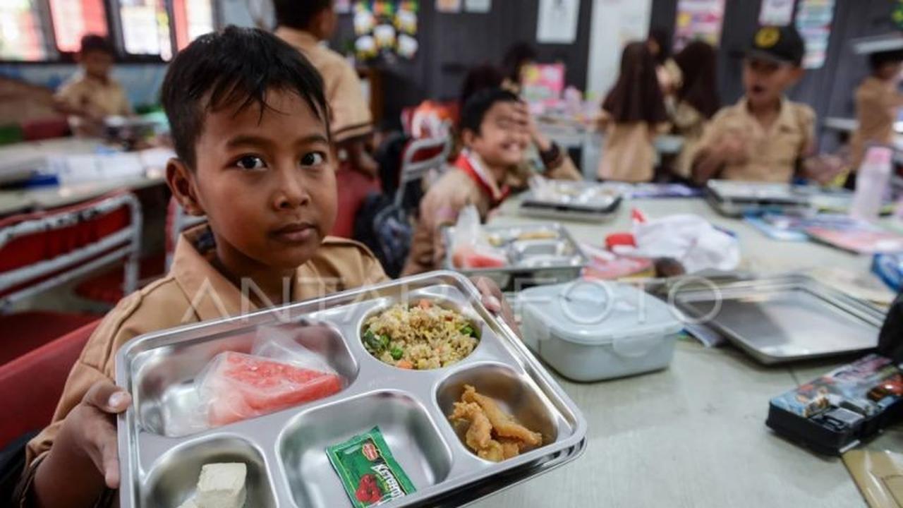 Guru Besar IPB: Program Makan Bergizi Gratis Bukan Beban Pendidikan, Justru Fondasi Kualitas SDM