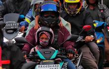 Menantang Risiko Mudik Pakai Motor