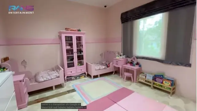Menengok Kamar Tidur 2 Putri Ruben Onsu Serba Pink dan Banyak Tas Branded