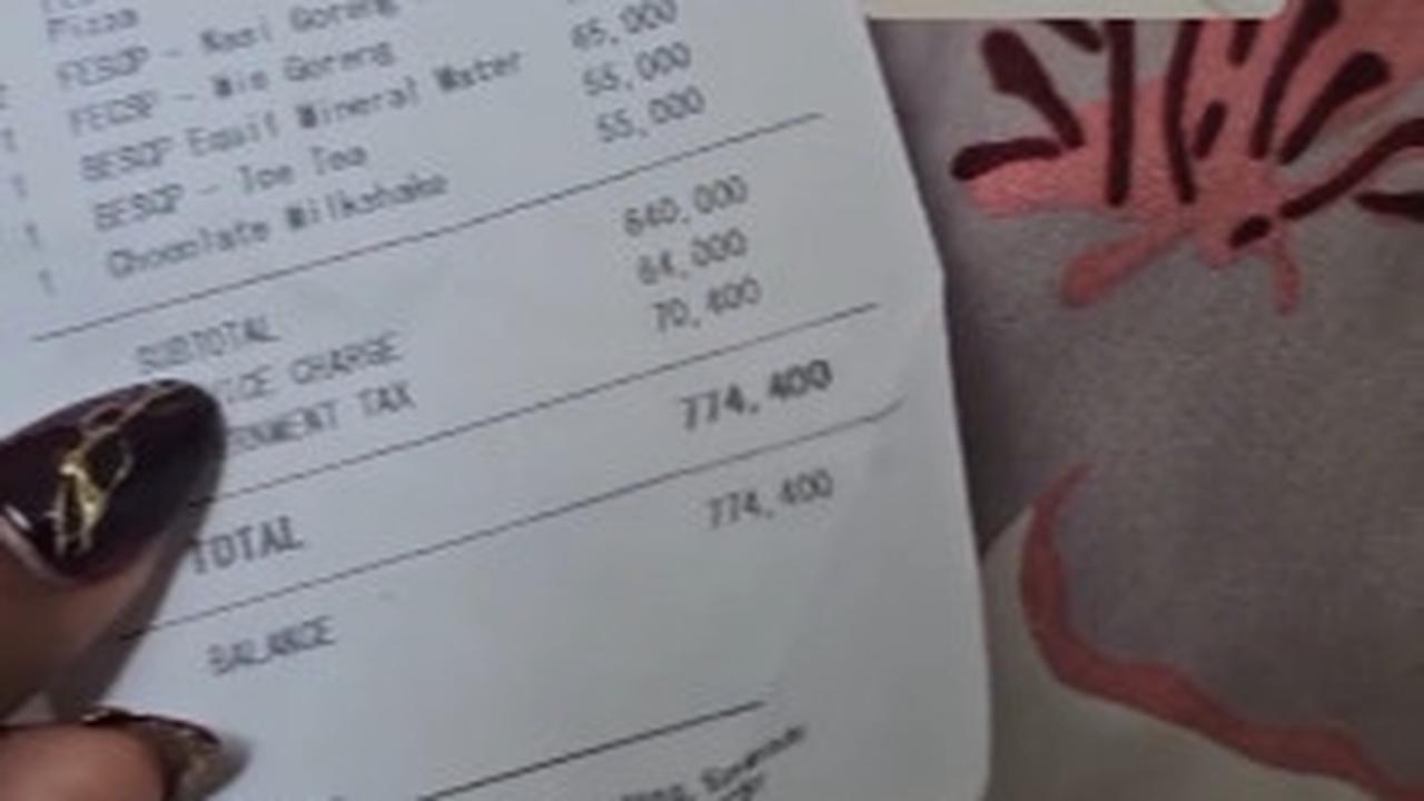 Viral Emak-Emak Curhat Makan Nasi Goreng Rp220.000 Es Teh Rp55.000, Netizen Malah Pro Kontra