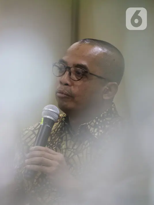 Dirjen Pajak Suryo Utomo saat menjelaskan empat pilar dalam omnibus law di Jakarta, Selasa (11/2/2020). Suryo Utomo mengatakan upaya untuk memperkuat perekonomian menjadi salah satu alasan utama pemerintah melakukan terobosan kebijakan dalam bentuk omnibus law. (Liputan6.com/Angga Yuniar)
