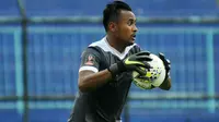 Annas Fitranto, kiper Persita Tangerang. (Bola.com/Iwan Setiawan)