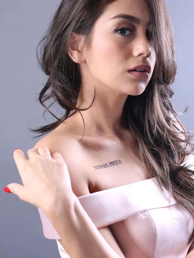 [Bintang] Eksklusif Celine Evangelista