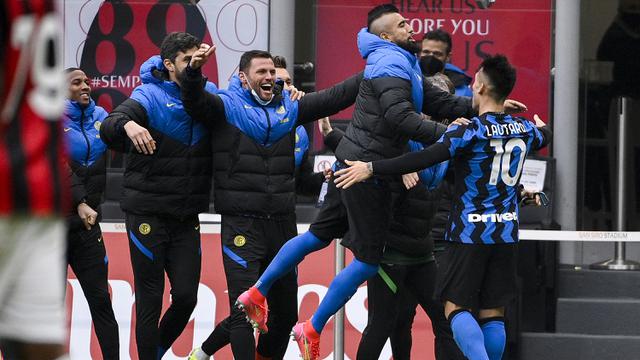 FOTO: Inter Milan Menjauh Usai Kalahkan AC Milan 3-0 - Lautaro Martinez