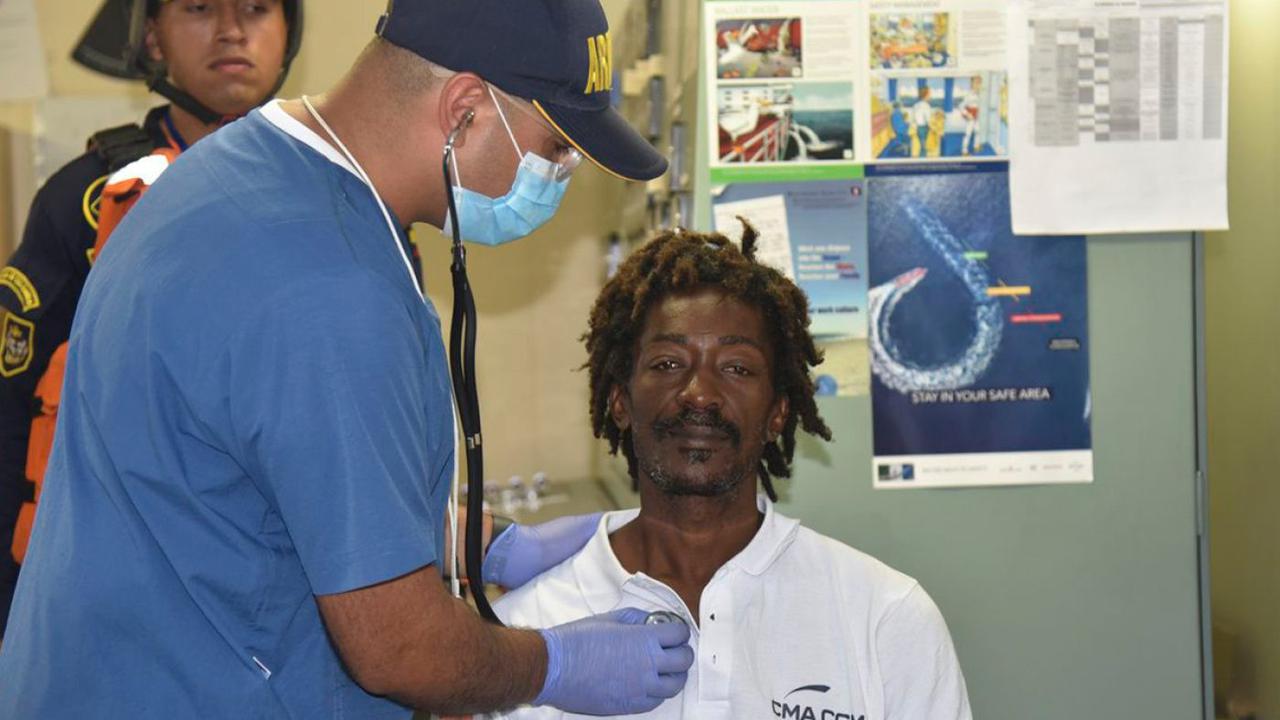 Terdampar di Tengah Laut, Pria Ini Bertahan Hidup Selama 24 Hari dengan Saus Tomat