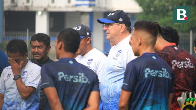 Sesi Latihan Persib Bandung Jelang BRI Liga 1 2022/2023
