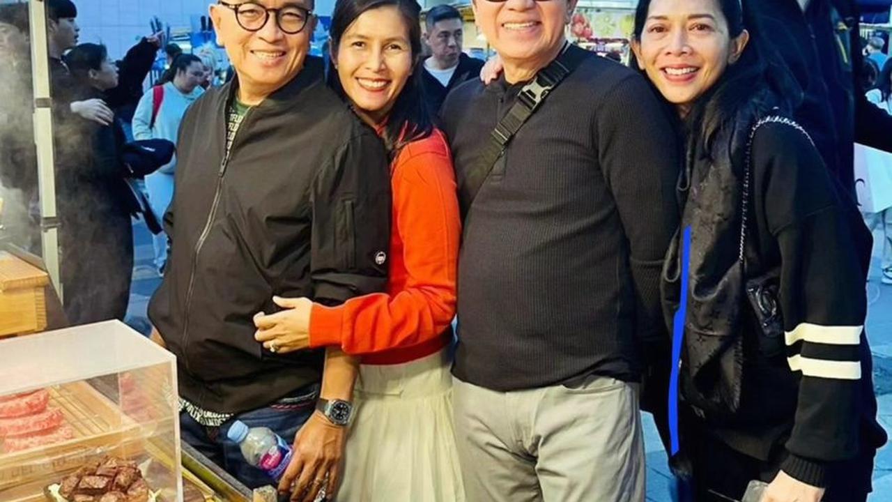 "Satu hal yang membuat hubungan saya dengan Pak Dubes @tantowiyahyaofficial makin membahagiakan karena istri-istri kami sangat kompak dan akrab.  Mereka juga banyak kemiripan dalam pandangan hidup,"