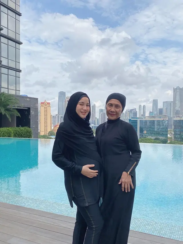 6 Momen Chacha Frederica Jalani Program Tingkatkan Kecerdasan Janin