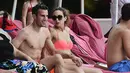 Robin van Persie (RVP) dan keluarga berlibur ke Barbados (17/07/2014) (dailymail.co.uk)