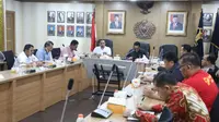 Plt Dirjen Pemasyarakatan Nugroho menggelar rapat bersama jajaran Pimpinan Tinggi Direktorat Jenderal Pemasyarakatan, Kanwil Kemenkumham DKI Jakarta, dan Kantor Wilayah Banten, pada Minggu (15/3/2020).
