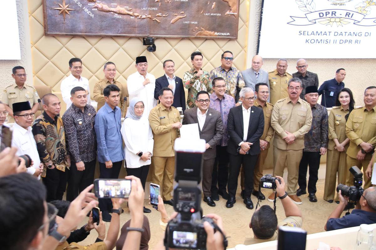 Solusi Penataan PPPK di Daerah, Mendagri Minta Pemda Tidak Rekrut Tenaga Honorer Baru
