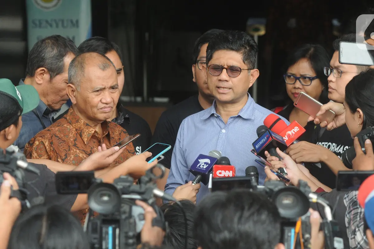 Pimpinan KPK Ikut Ajukan Uji Materi UU KPK ke MK