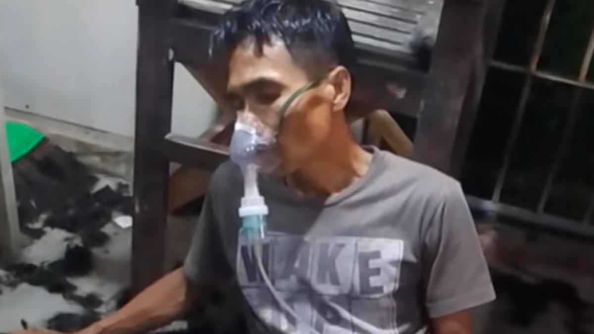 Viral Tukang Cukur Kelelahan sampai Harus Diuap Usai Potong Rambut Lebih dari 80 Orang Jelang Lebaran