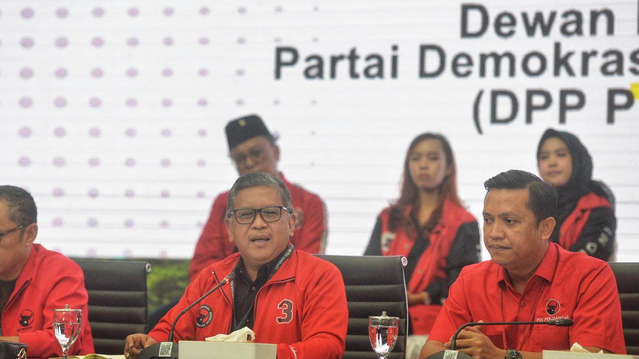 Todung Mulya Lubis Curiga Kasus Hasto Kristiyanto untuk Serang PDIP dan Megawati