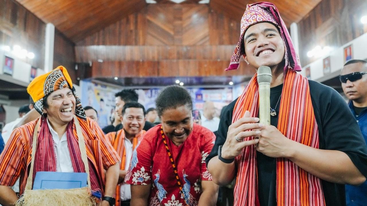 Kaesang Kampanyekan Jhony Banua Rouw dan H. M. Darwis Massi untuk Pilkada Jayapura