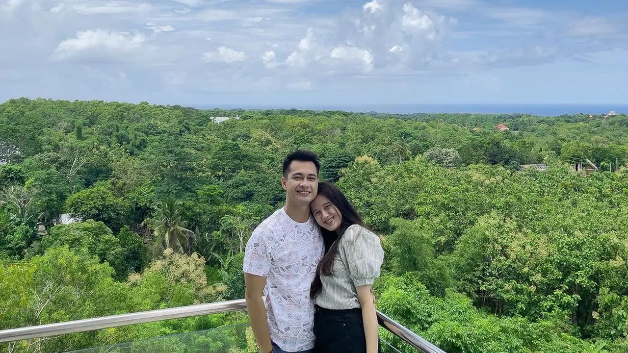 Eza Gionino dan Meiza Aulia