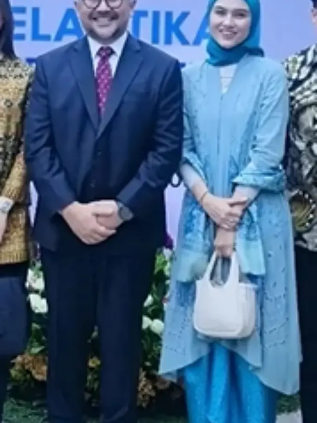 Zee Zee Shahab dan Prabu Revolusi