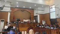 Ayah dari korban penganiayaan berat David Ozora, Jonathan Latumahina saat menjadi saksi dalam sidang Mario Dandy Satriyo dan Shane Lukas di PN Jakarta Selatan, Selasa (13/6/2023).
