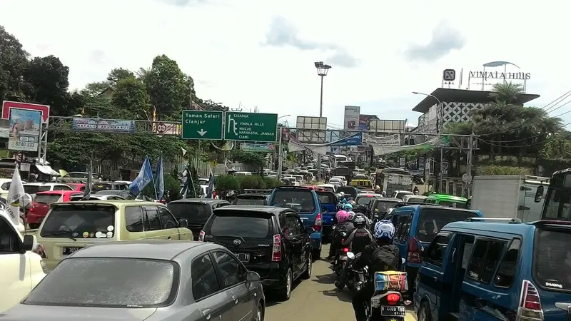 Macet ****