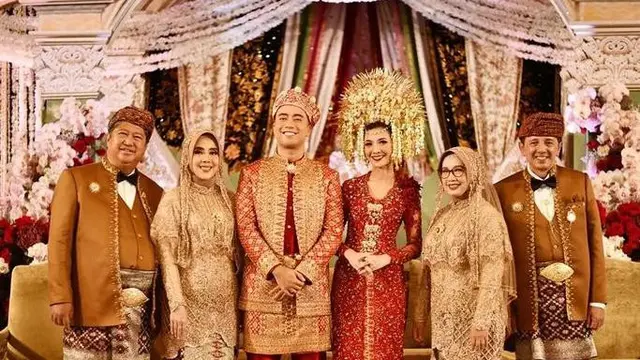 7 Inspirasi Kebaya Seragam Keluarga Artis untuk Pernikahan, dari Maudy Ayunda hingga Nikita Willy
