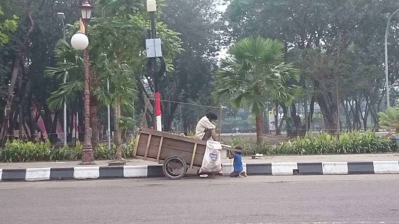 gerobak Pemburu THR Lebaran