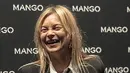 Supermodel asal Inggris, Kate Moss, mengalami perubahan fisik yang jelas ketika berusia 41 tahun. Kate yang terkenal dengan bibir indahnya kini terlihat lebih tipis. (via dailymail.co.uk)