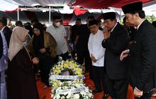 SBY Kenang Almarhum Try Sutrisno Prajurit Teladan dan Negawaran