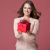 ilustrasi rekomendasi kado untuk teman melahirkan/Nina Buday/shutterstock