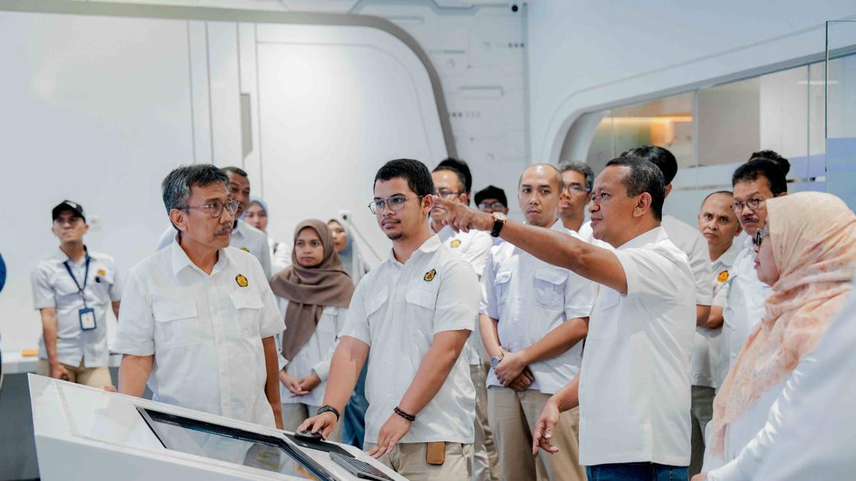 Bahlil Pantau Aktivitas Gunung Api, Semeru dan Lewotobi Jadi Perhatian