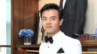 Dion Wiyoko Pakai Adat Tionghoa dalam Pernikahannya