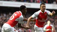 Kolaborasi Alex Iwobi dan Alexis Sanchez membawa Arsenal menaklukkan Watford, Sabtu (2/4/2016). (Reuters / Dylan Martinez)