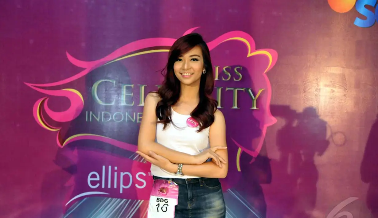 Peserta dengan nomor urut 16 berhasil masuk 10 besar Miss Celebrity 2014 asal Bandung, Bandung, Minggu (28/9/2014) (Liputan6.com/Panji Diksana) 
