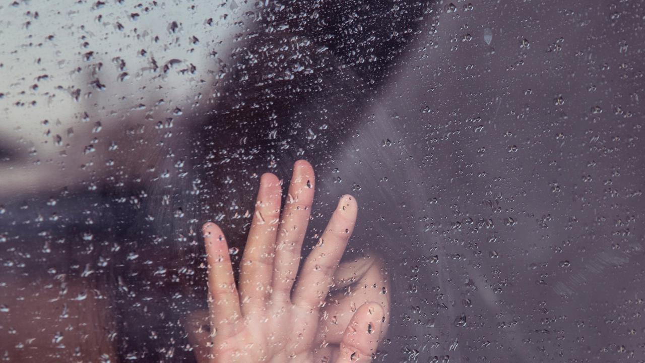 [Bintang] Soal Asmara, 5 Zodiak Ini Paling Sering Apes