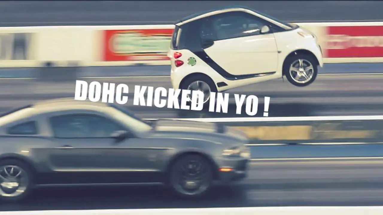 Mengintip Aksi Wheelie Mobil Mungil Smart For Two Saat Drag Race