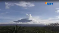 PVMBG masih menetapkan Gunung Agung dalam status awas pada level empat.