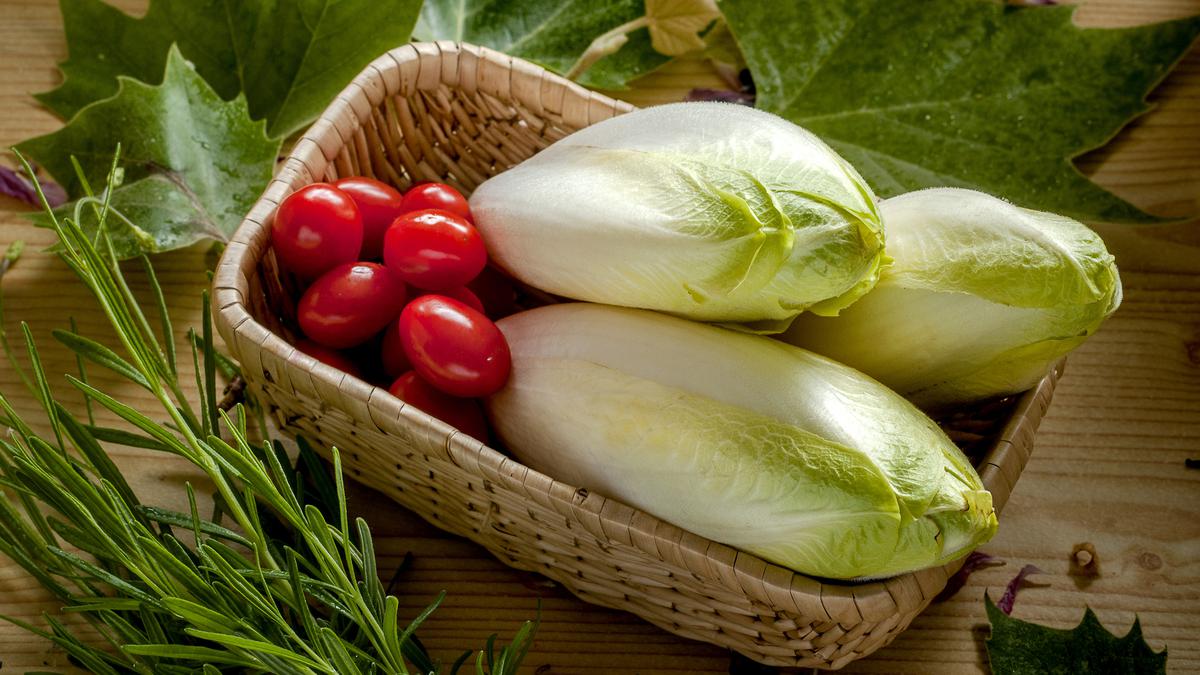 Cara Hilangkan Rasa Pahit Sawi dengan Teknik Memasak yang Tepat