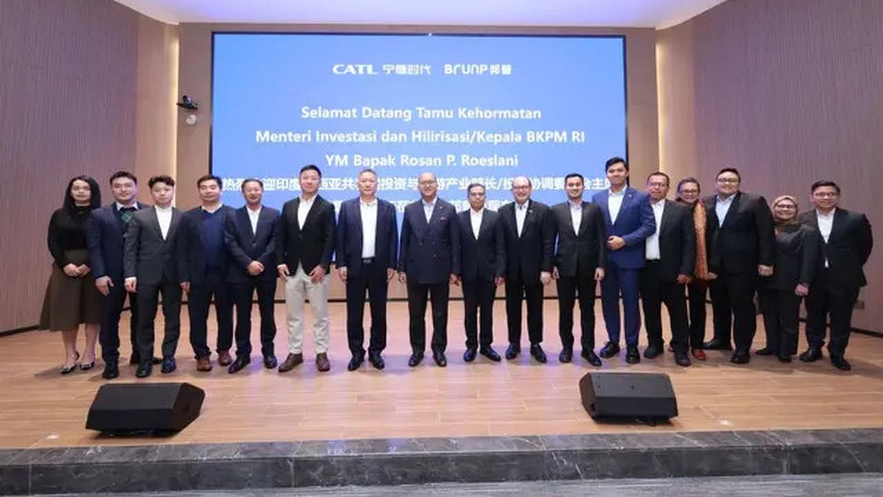 Menteri Rosan Bertemu Tiga Perusahaan Raksasa Tiongkok Bahas Percepatan Investasi Mobil Listrik di Indonesia