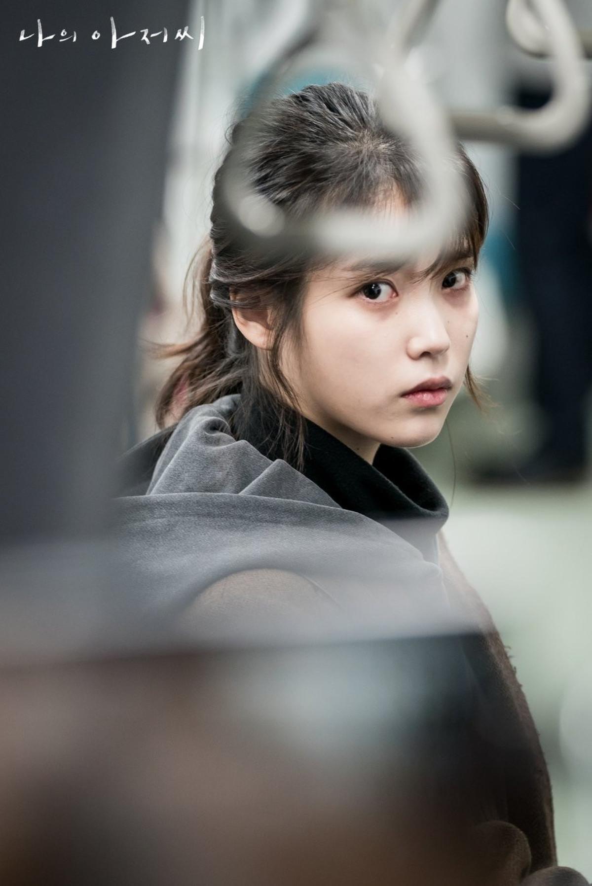 5 Karakter Ikonik yang Pernah Diperankan IU, Terbaru Oh Ae-Sun di 'WHEN LIFE GIVES YOU TANGERINES'