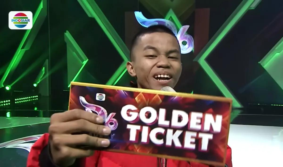 Selfi dan Soimah menekan tombol hijau, sedangkan Uut menekan tombol merah. Ini artinya Alwi lolos ke babak selanjutnya.&nbsp;<br>