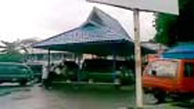 Pengelolaan Terminal Martapura Semerawut