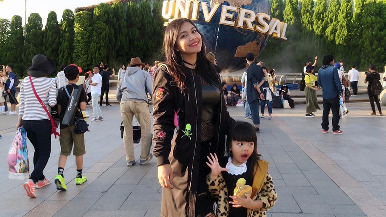 [Bintang] Denada dan Shakira Aurum