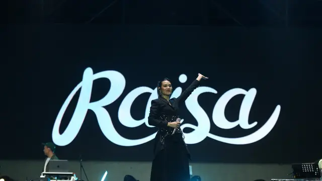 KLBB Day 2 Jadi Ruang Nostalgia, Sheila On 7 Bikin Stadion Bernyanyi Bersama