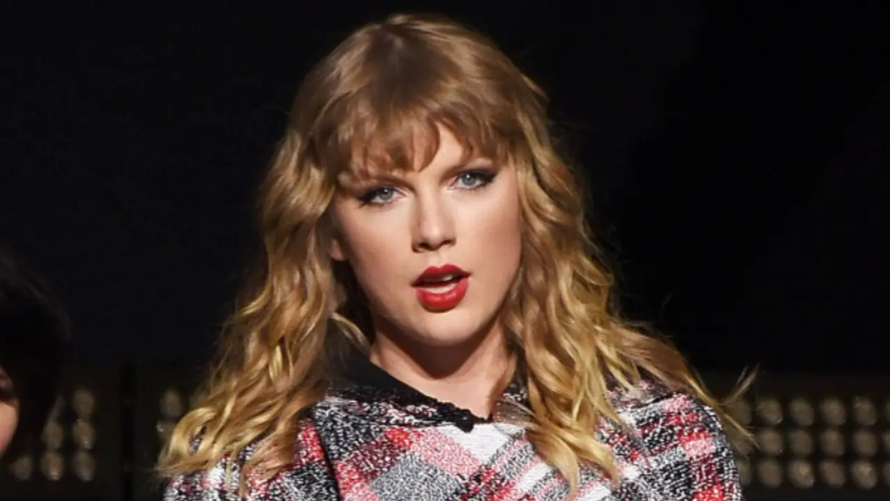 [Bintang] Taylor Swift