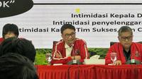Sekjen PDIP Hasto Kristiyanto (kanan) dan Ketua DPP PDIP Djarot Saeful Hidayat (kiri) membeberkan temuan dugaan kecurangan Pilgub Sumatera Utara (Sumut) 2024. (Liputan6.com/Nanda Perdana Putra)