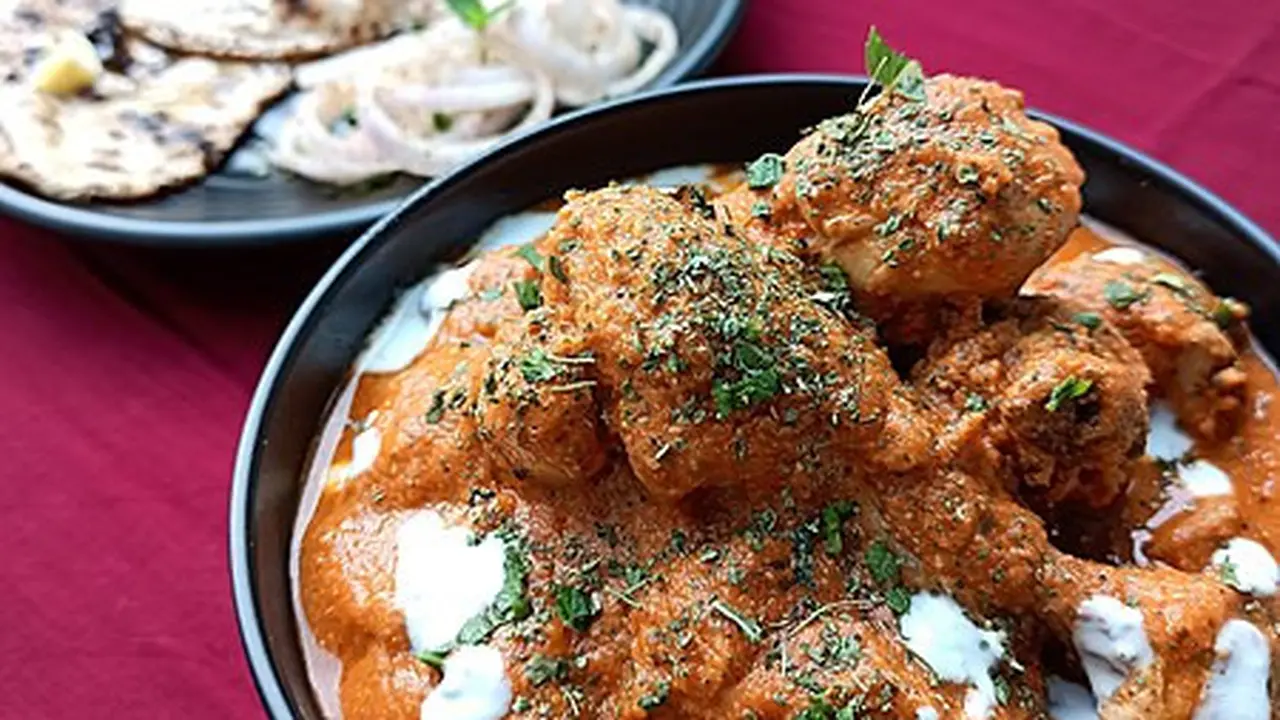 Semangkuk ayam mentega