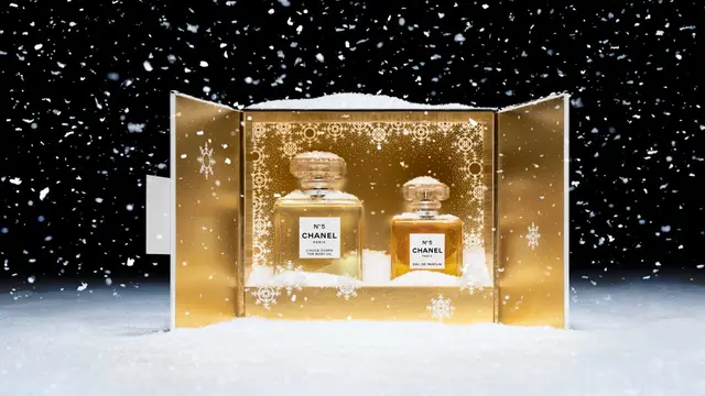 4 Cara Memberikan Hadiah Parfum Chanel No.5 yang Ikonik untuk Akhir Tahun ini
