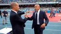 Pelatih Juventus, Massimiliano Allegri, dan pelatih Napoli, Luciano Spalletti. (Alessandro Garofalo/LaPresse via AP)