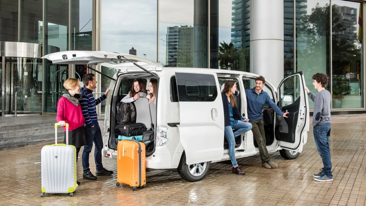 Nissan Van 7 Seats